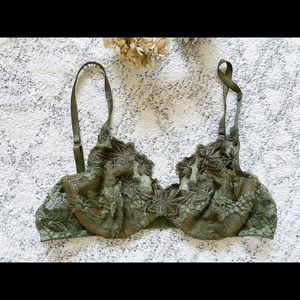 La Perla Olive green lace underwire bra size 4
